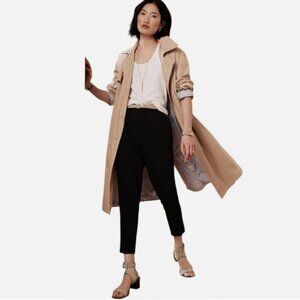 Banana Republic Airstretch Tapered Pants in Black Size Medium Breathable